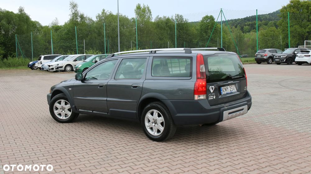 Volvo XC 70 D5 AWD Automatik Comfort - 2
