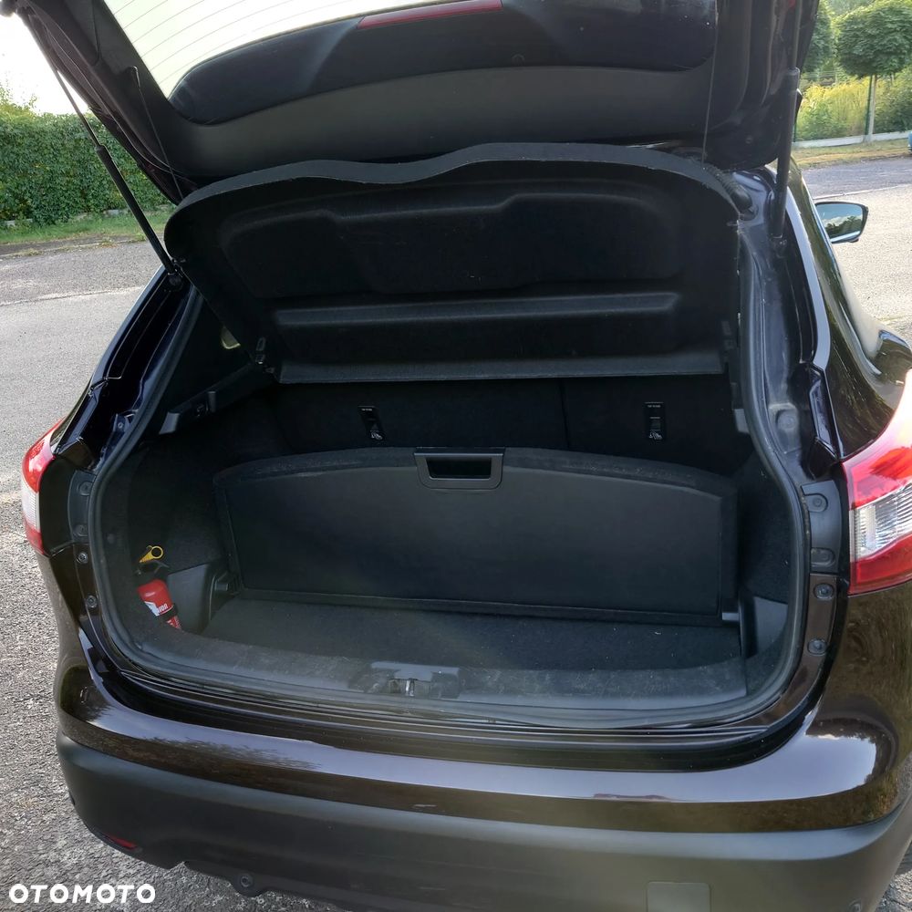 Nissan Qashqai 1.6 DCi N-Connecta - 16