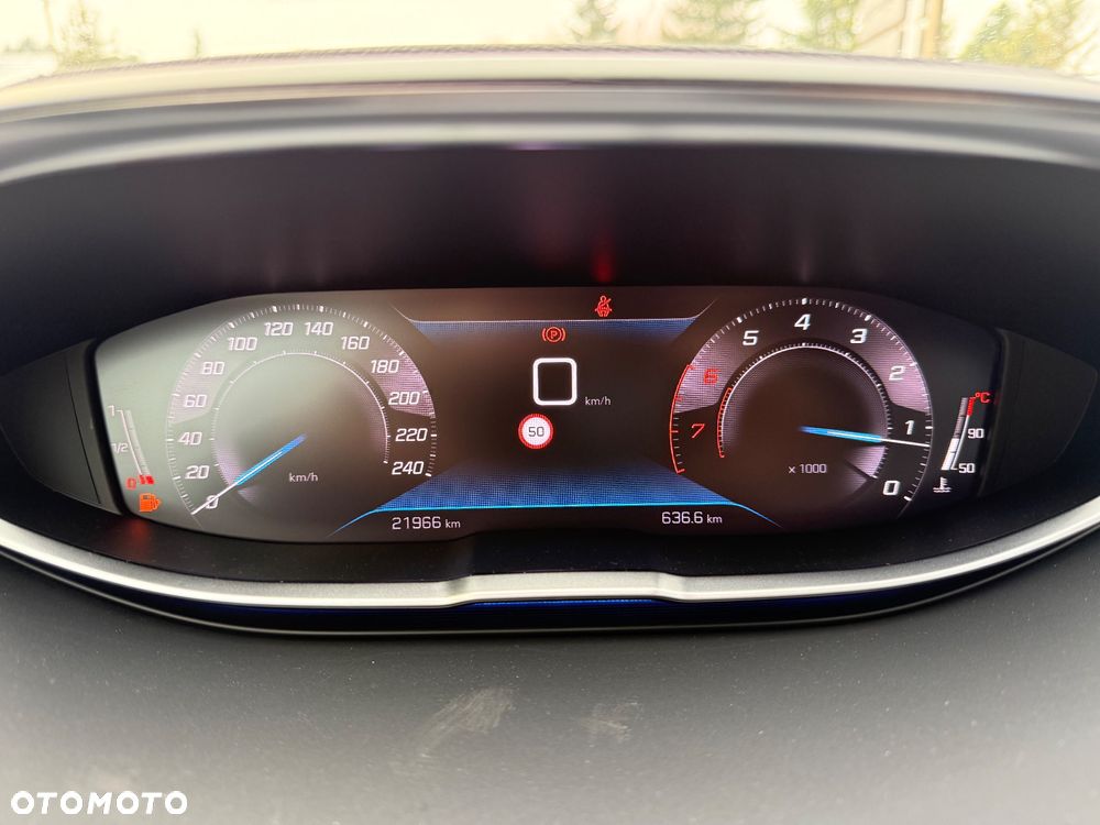 Peugeot 3008 1.2 PureTech GPF Allure S&S - 18