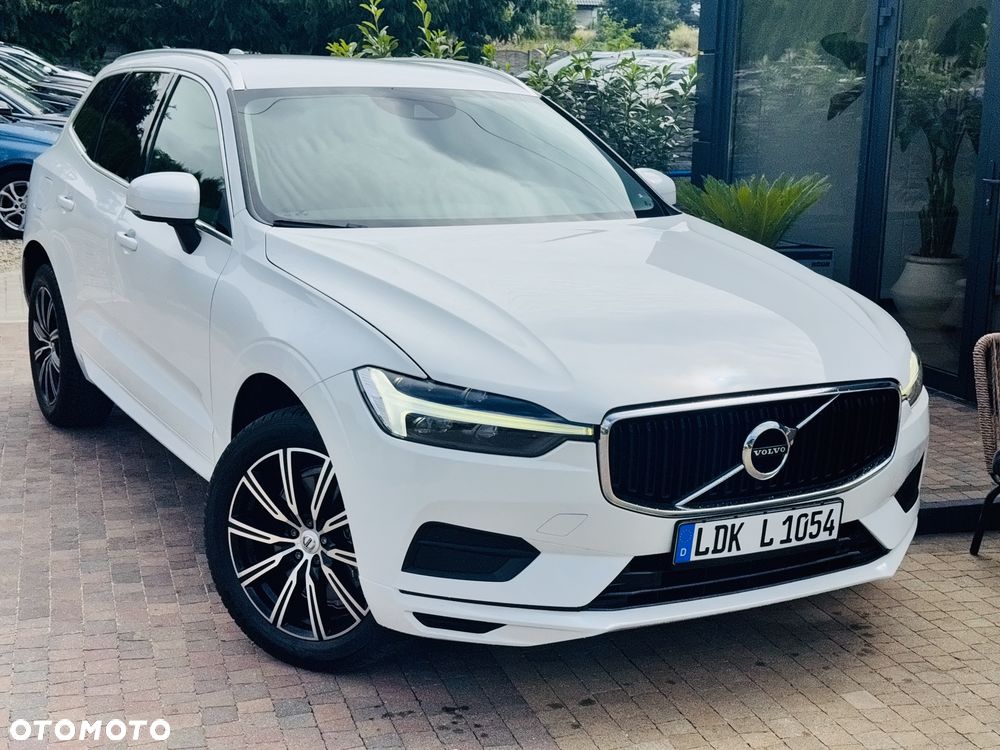 Volvo XC 60 B4 D AWD Geartronic Momentum Pro - 29
