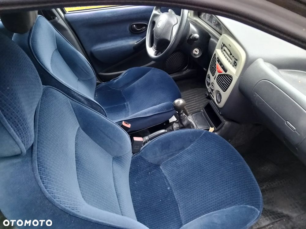 Fiat Albea 1.2 16V Active / HL - 4