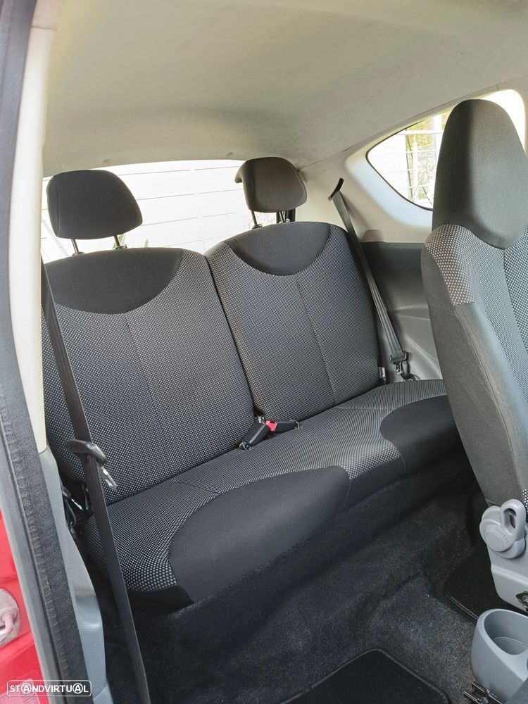 Toyota Aygo Standard - 15