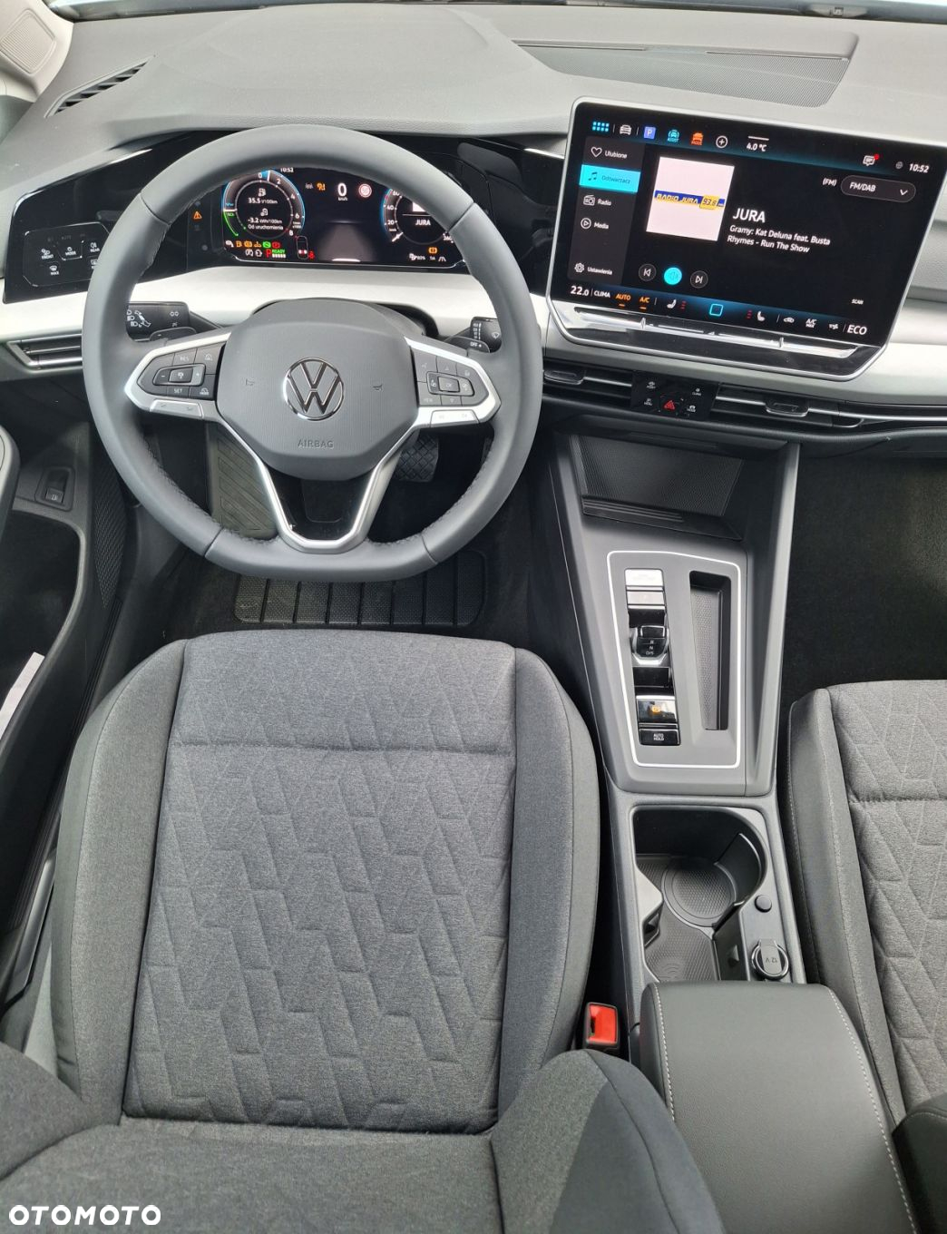 Volkswagen Golf - 10