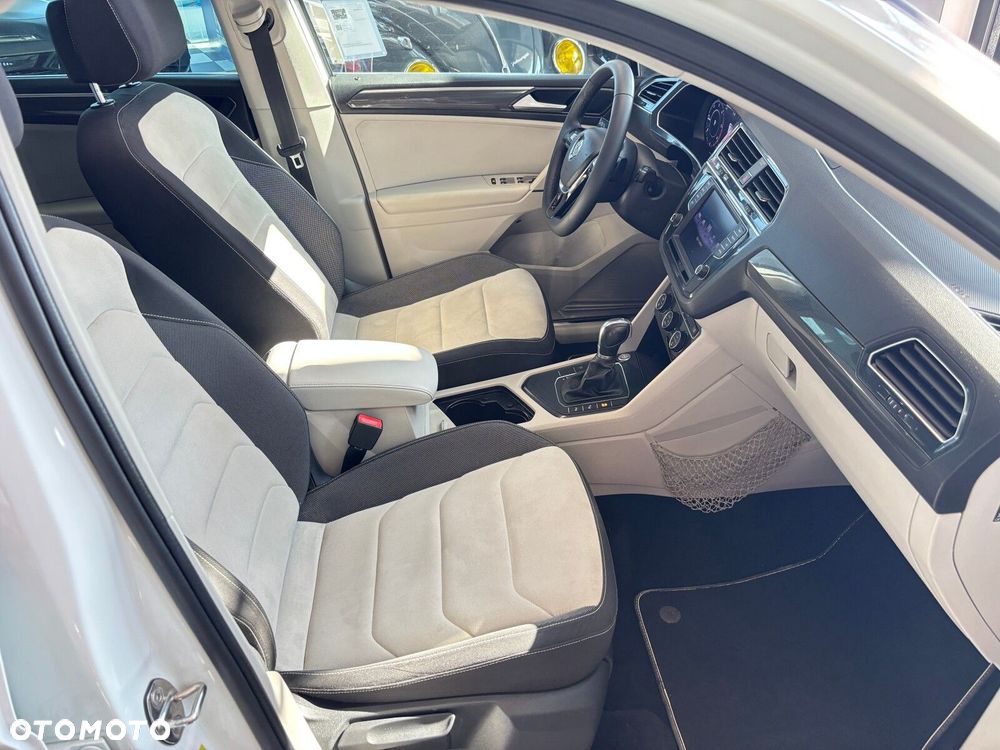 Volkswagen Tiguan - 38