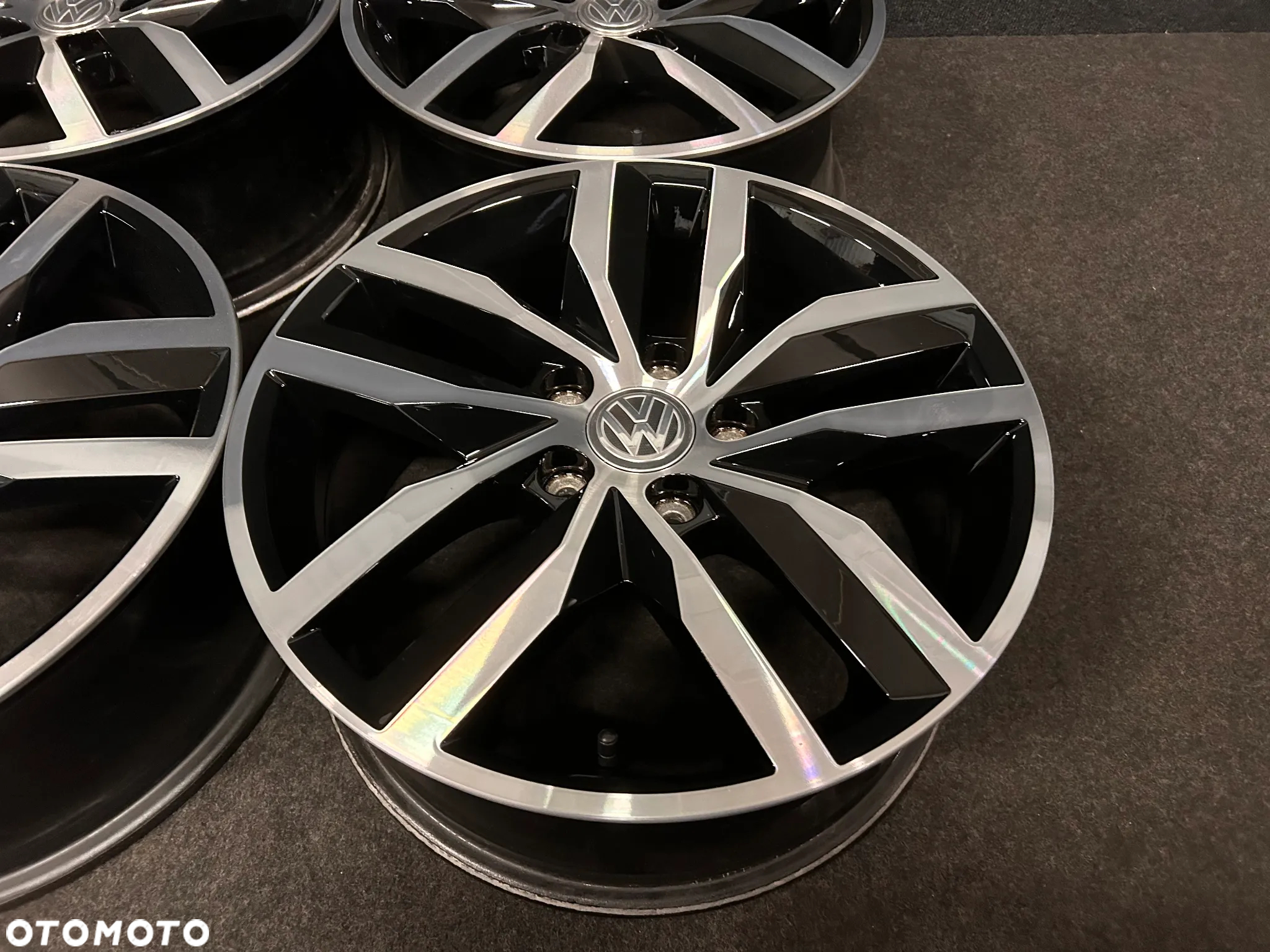 Alufelgi VW Golf 7, Sportsvan, Touran, Caddy 17 cali 5x112 4szt. Ładne! - 11