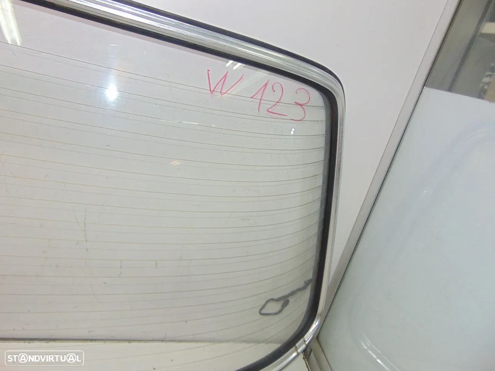 Mercedes W123 vidro oculo trás - 3