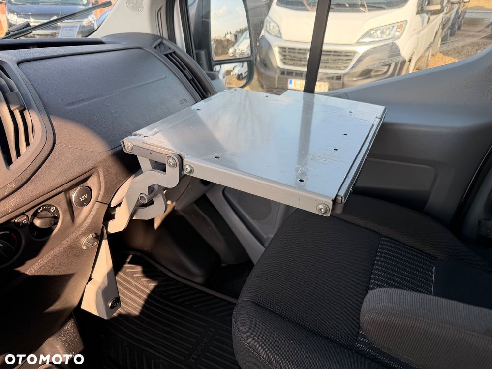 Ford Transit - 28