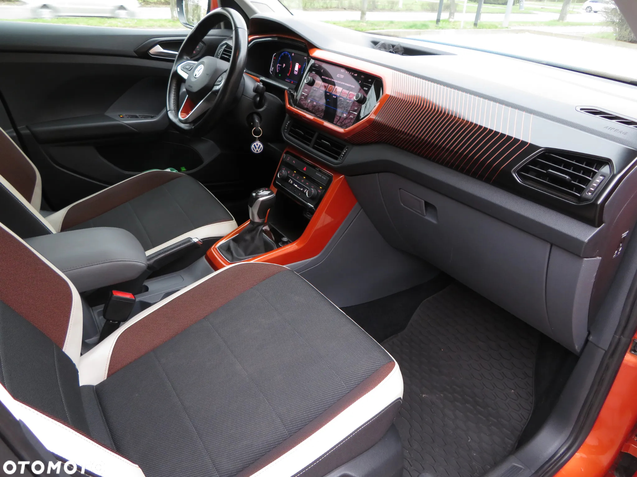 Volkswagen T-Cross 1.0 TSI Life DSG - 19