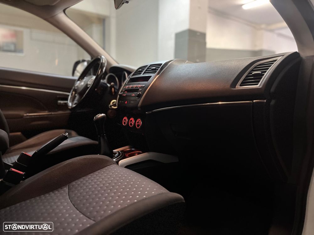 Mitsubishi ASX 1.6 Intense - 24