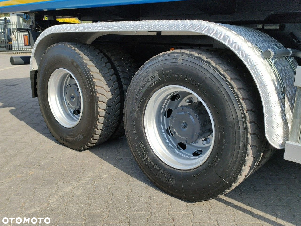Iveco Trakker 360 EEV Manual 6x4 Wywrot 3-stronny Hydroburta Bok i Tył - 13