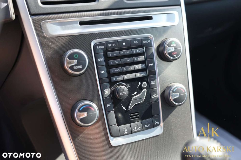 Volvo XC 60 - 25
