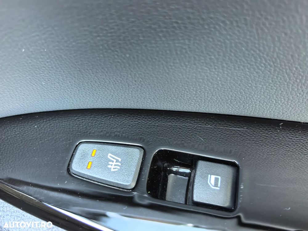 Kia Sportage 1.6 T-GDI PHEV 6AT 4x4 Business Line - 26