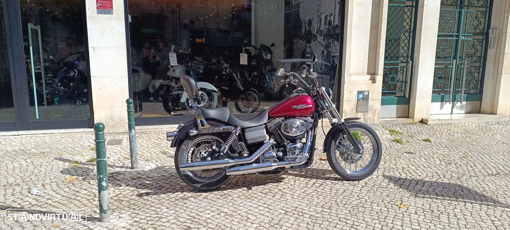 Harley-Davidson Dyna Street Bob - 4