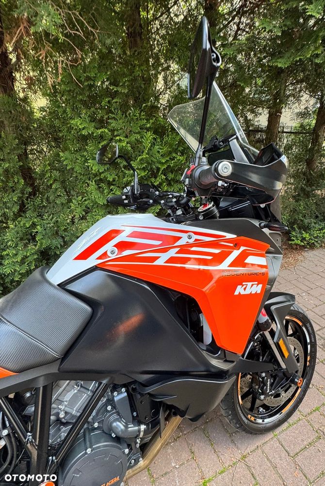 KTM Adventure - 6