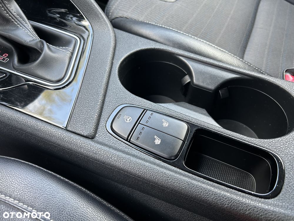 Kia Niro 1.6 GDI 2WD Vision - 24