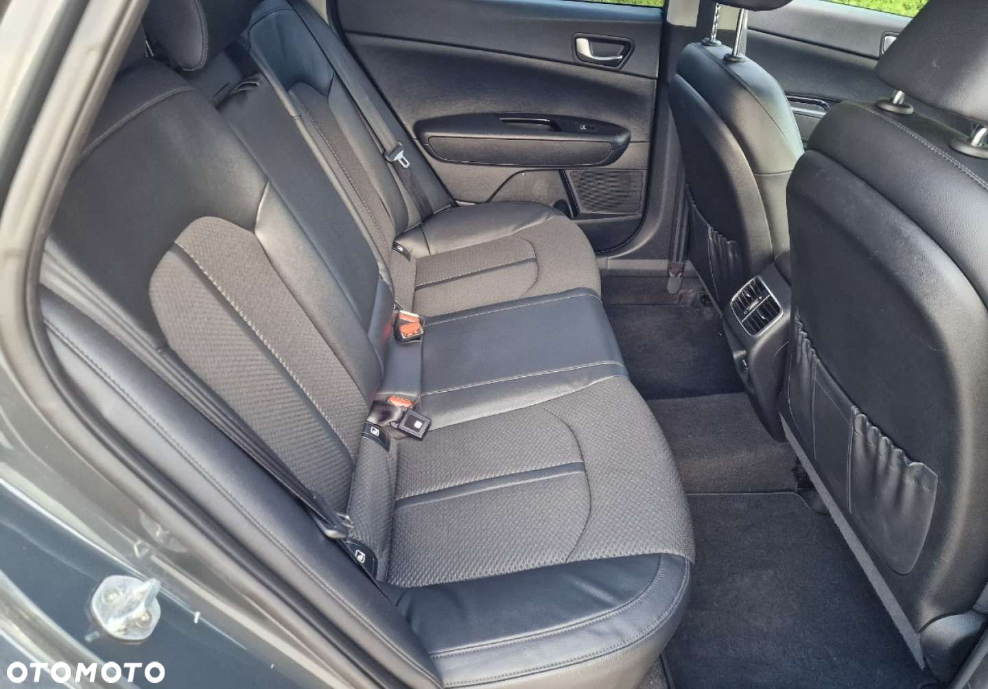 Kia Optima - 23