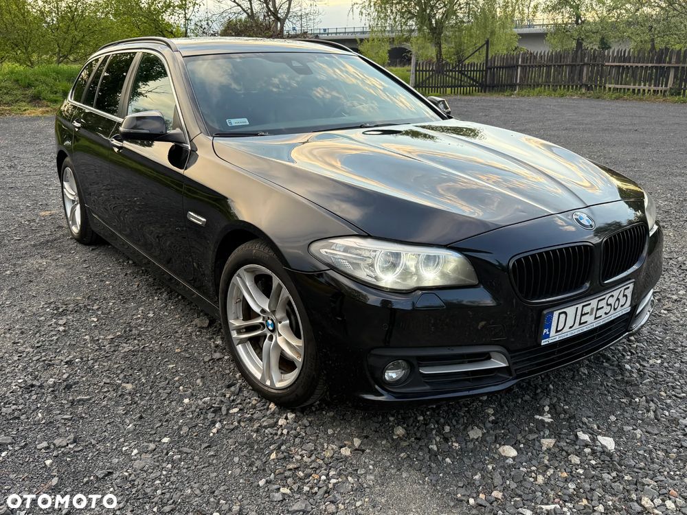 BMW Seria 5 525d xDrive Sport-Aut - 2
