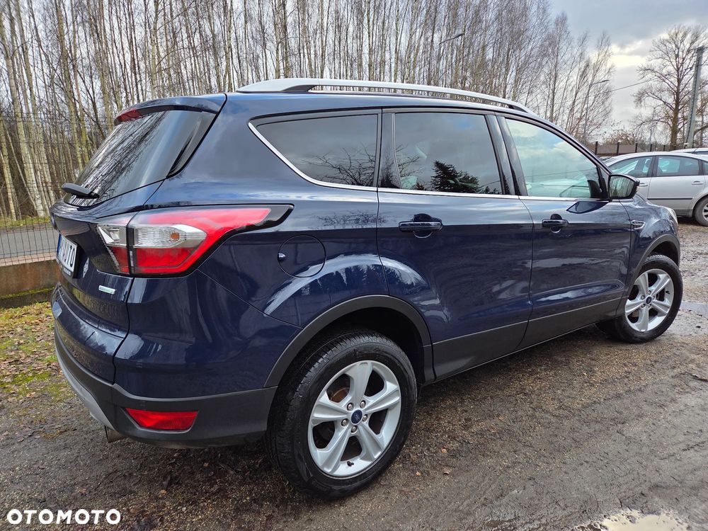 Ford Kuga 1.5 EcoBoost 2x4 Trend - 28