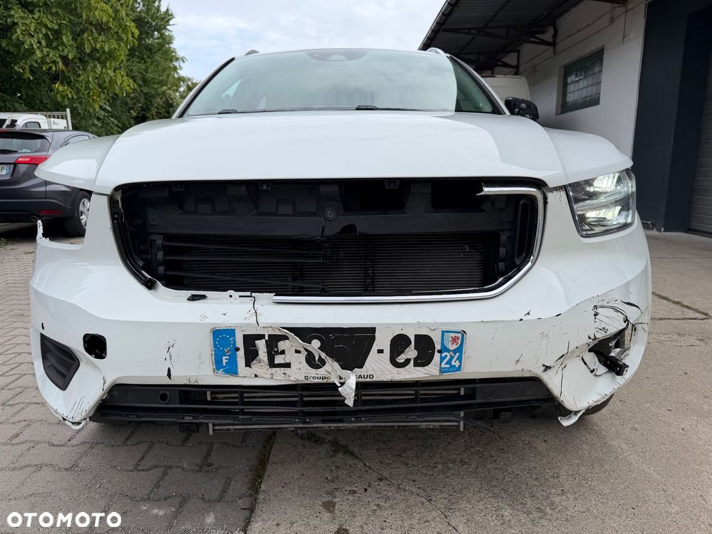 Volvo XC 40 - 29