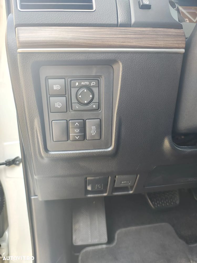 Toyota Land Cruiser 2.8l Turbo D-4D Aut. Luxury - 14