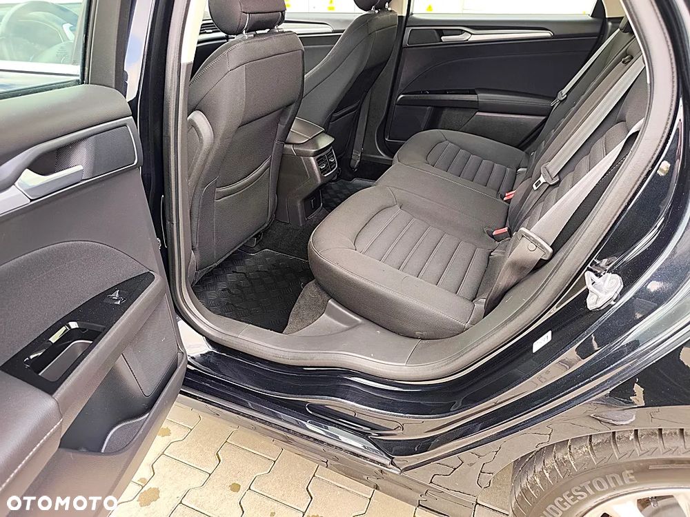 Ford Mondeo - 18