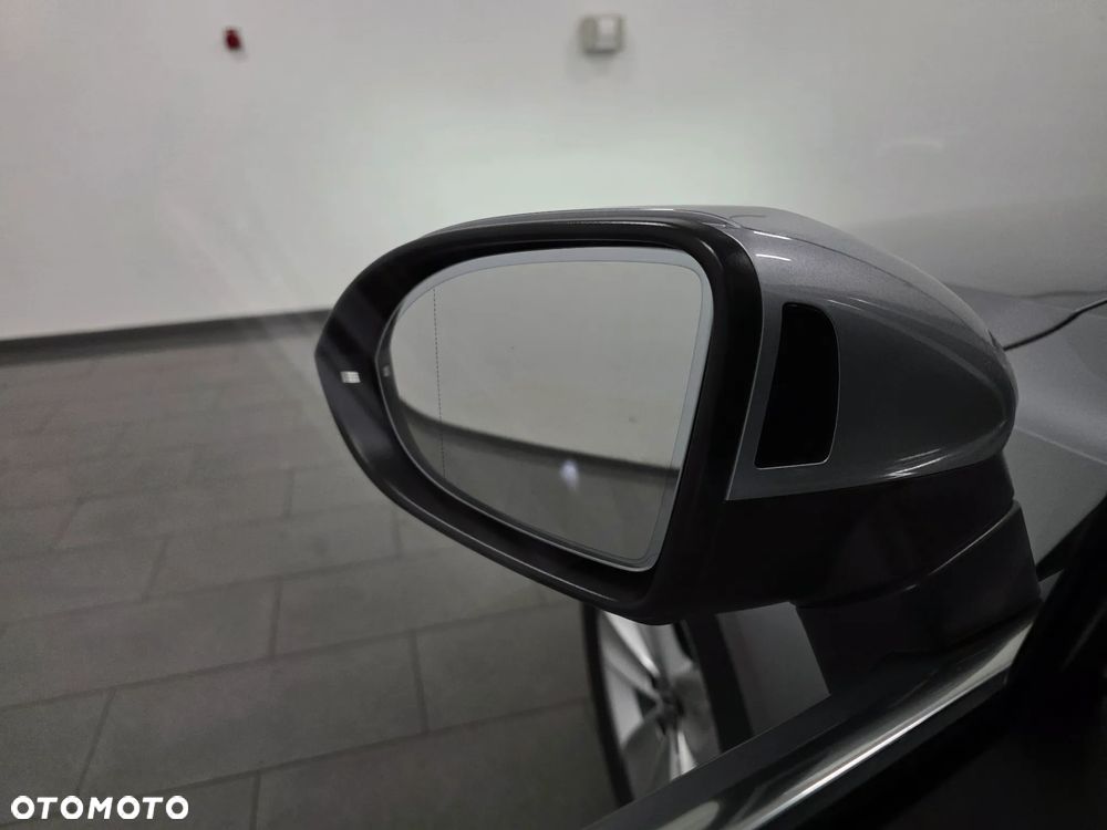Volkswagen Passat - 26