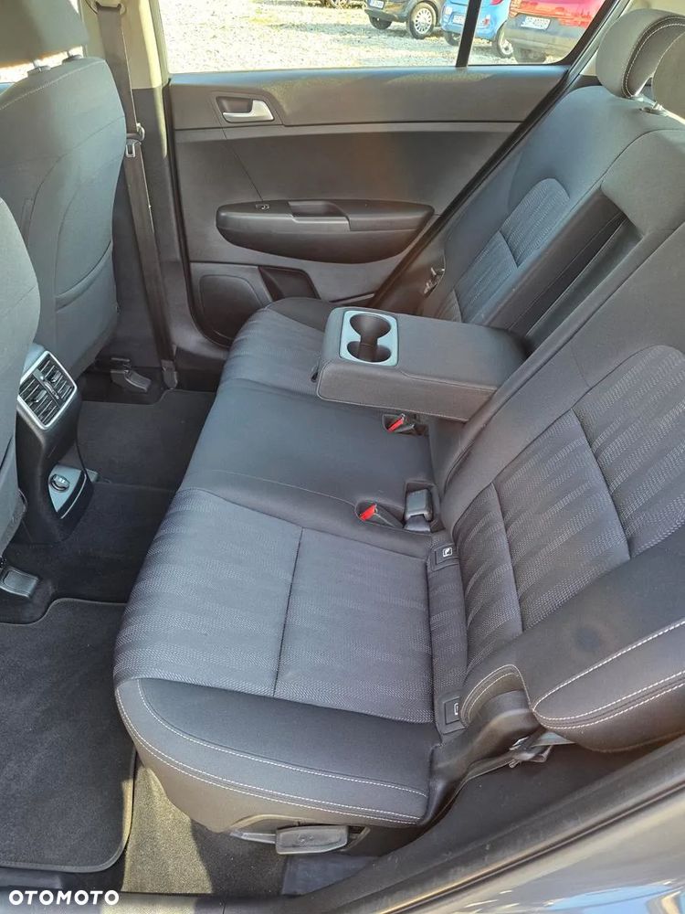 Kia Sportage 1.6 CRDI 2WD SPIRIT - 12