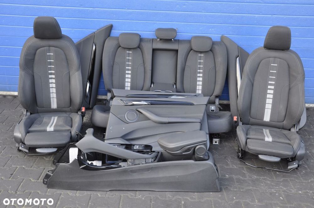 BMW X2 F39 WNĘTRZE FOTELE KANAPA BOCZKI TUNEL UK - 1