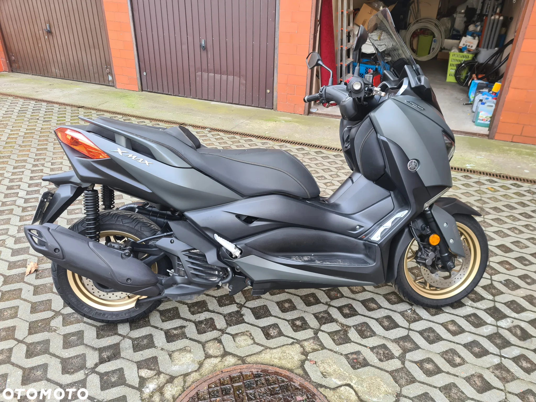 Yamaha X-max - 4