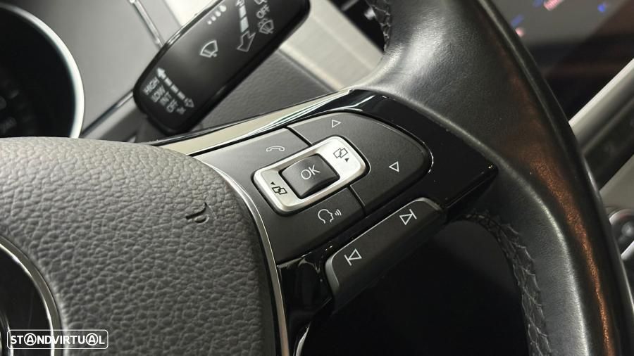 VW Passat Variant 1.6 TDI (BlueMotion ) DSG Trendline - 37