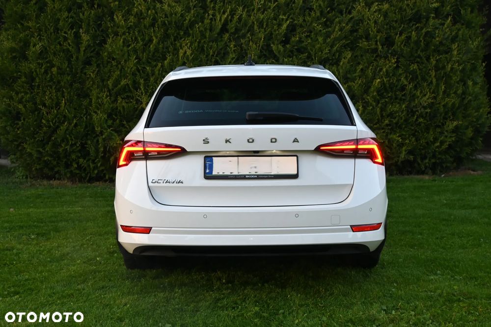 Skoda Octavia 2.0 TDI Ambition - 6