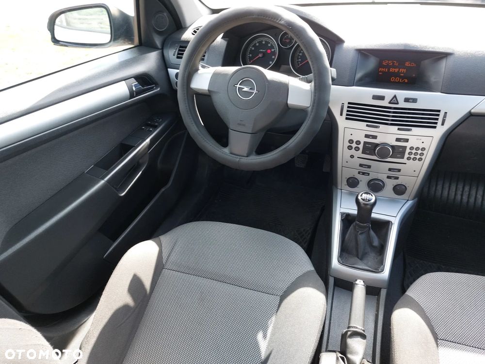 Opel Astra 1.6 Enjoy - 12