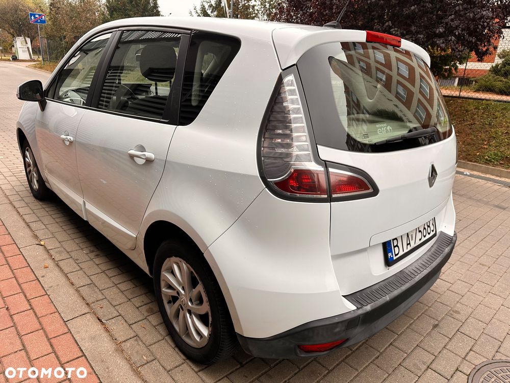 Renault Scenic 2012 photo 3