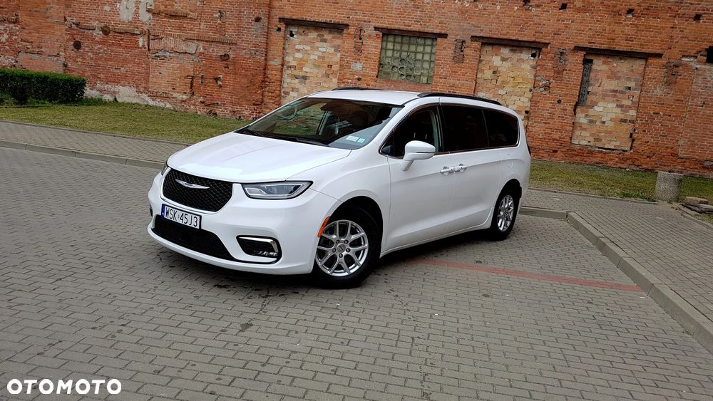 Chrysler Pacifica - 14