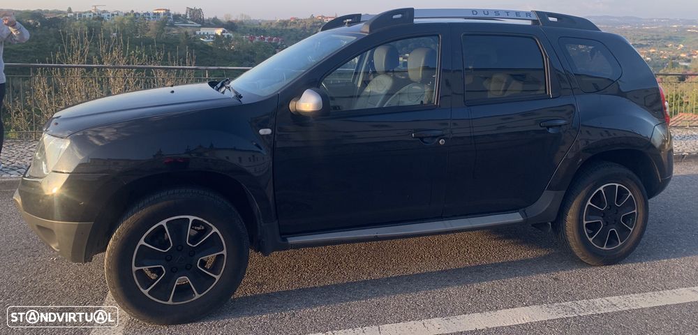 Dacia Duster 1.5 dCi Tour - 4