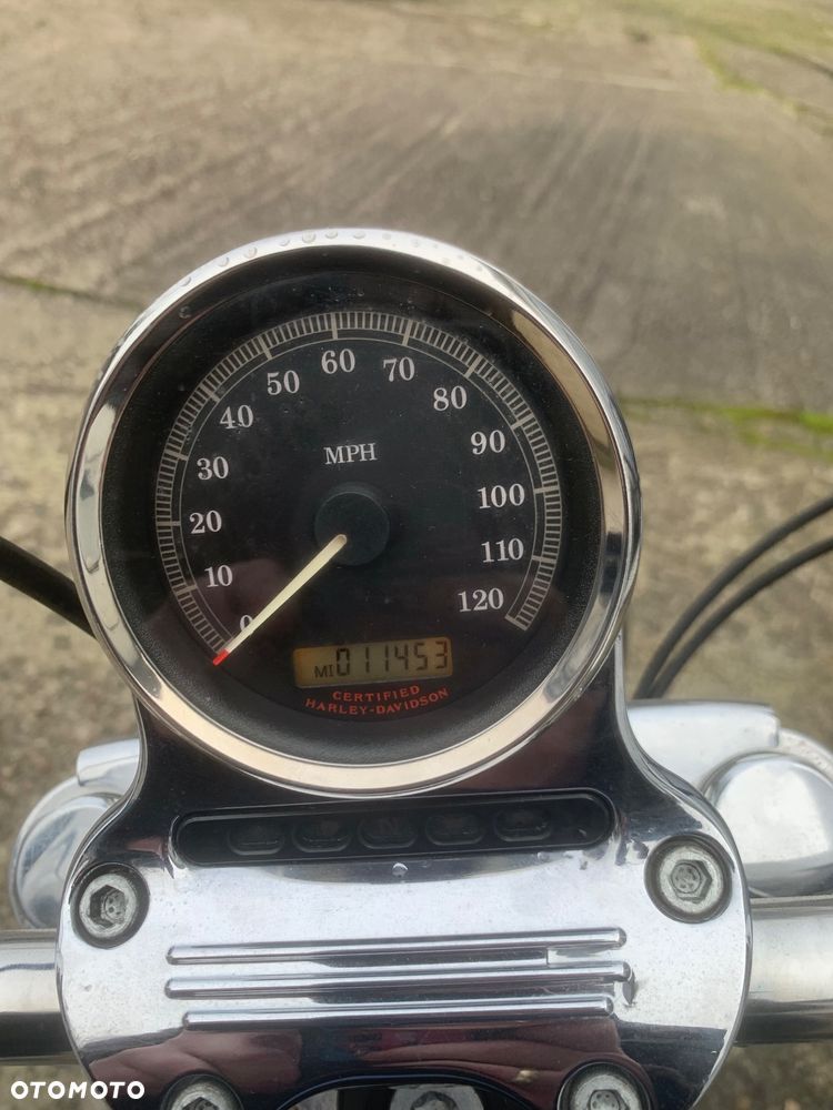 Harley-Davidson Sportster Seventy-Two - 8