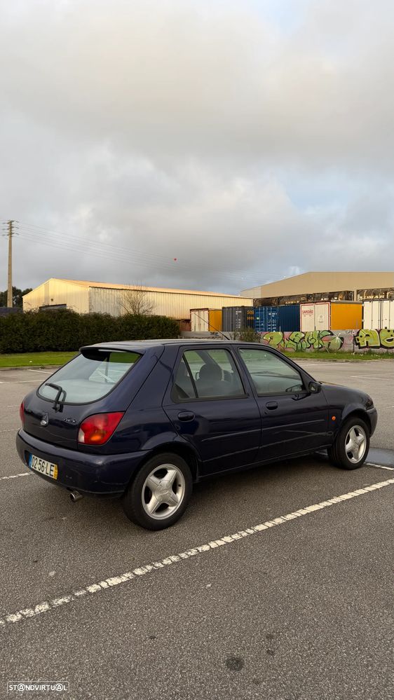 Ford Fiesta 1.4 Ghia - 2