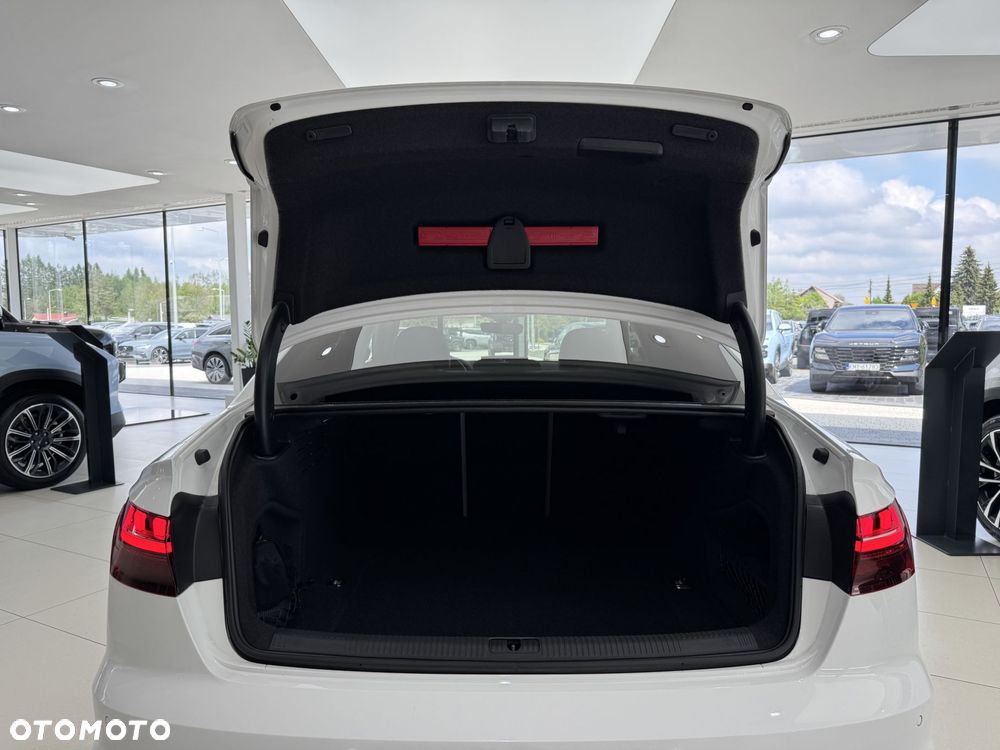 Audi A4 Limousine 40 TFSI mHEV Advanced S tronic - 19