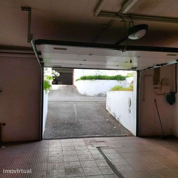 Garagem box em Alcochete , próximo dos Bombeiros - Grande imagem: 3/4
