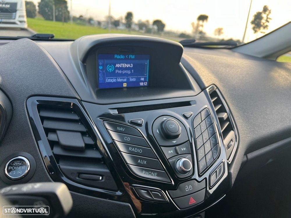 Ford Fiesta 1.0 EcoBoost Titanium Aut. - 17