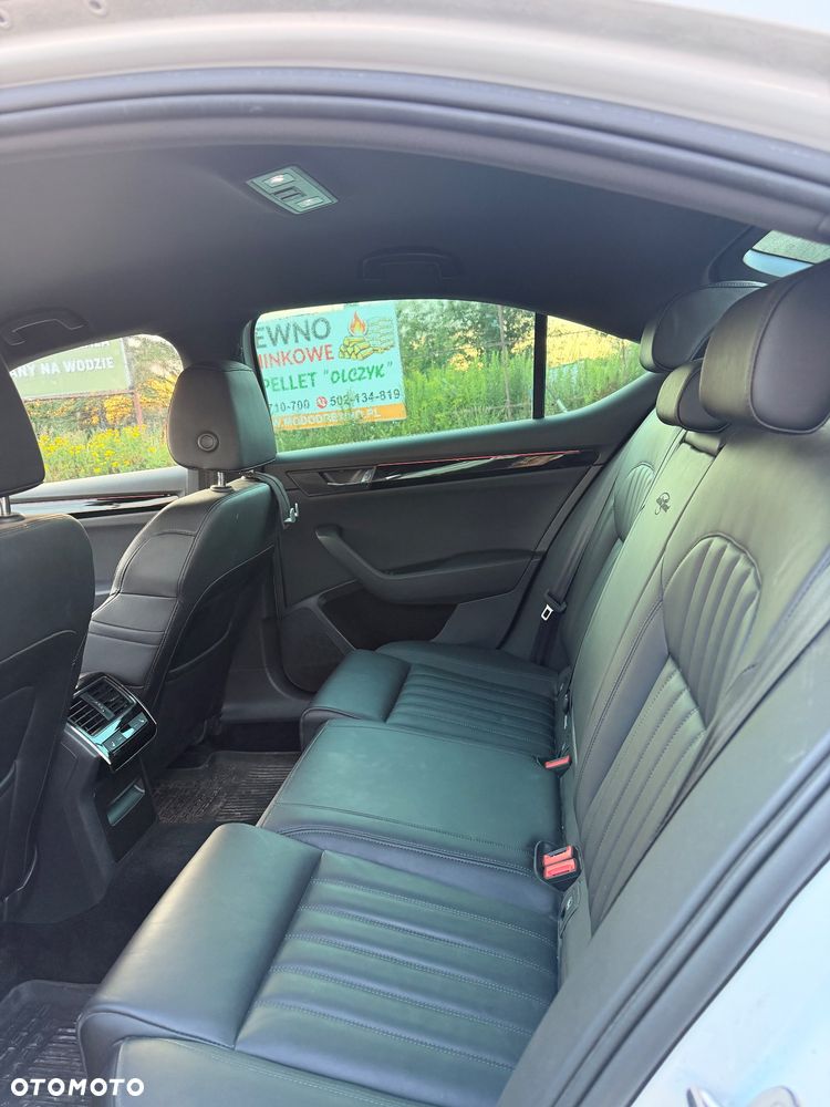 Skoda Superb 2.0 TDI SCR L&K DSG - 9