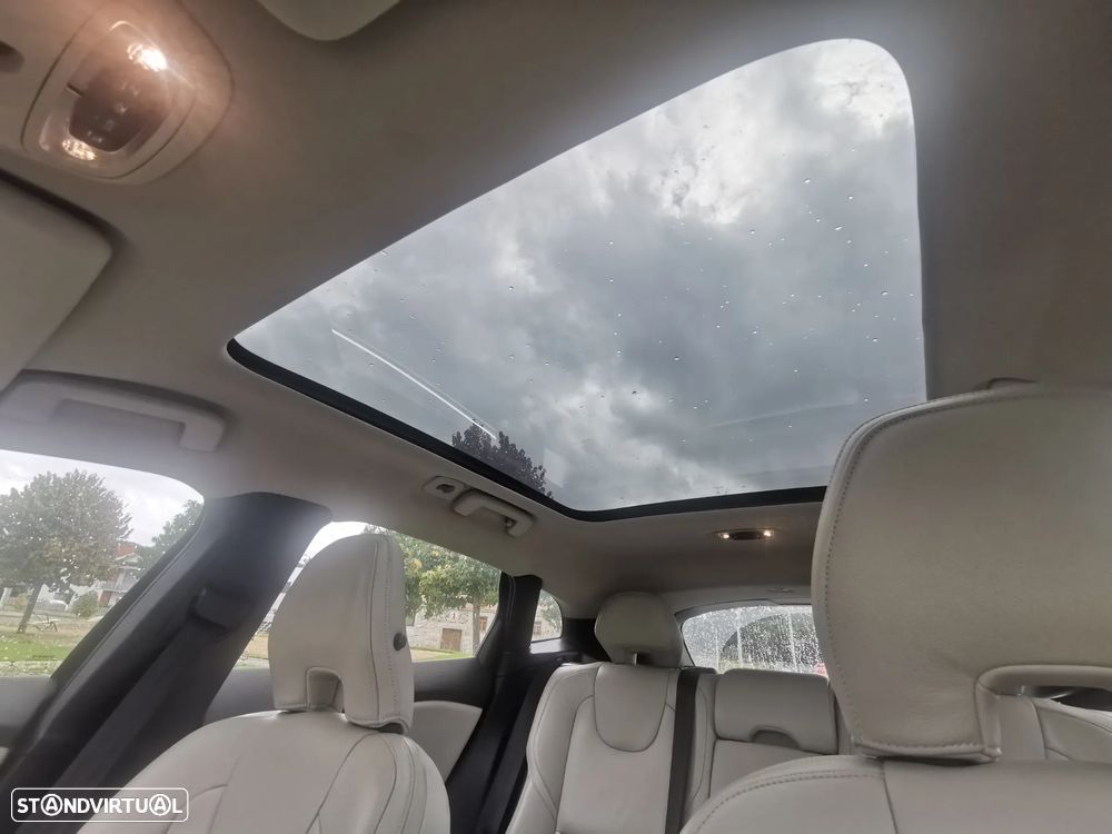 Volvo V40 D2 Summum - 14