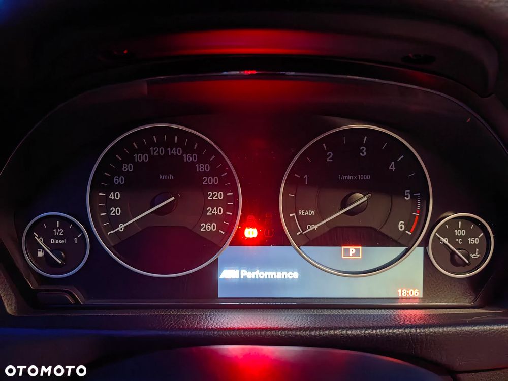 BMW Seria 3 320d Luxury Line - 4