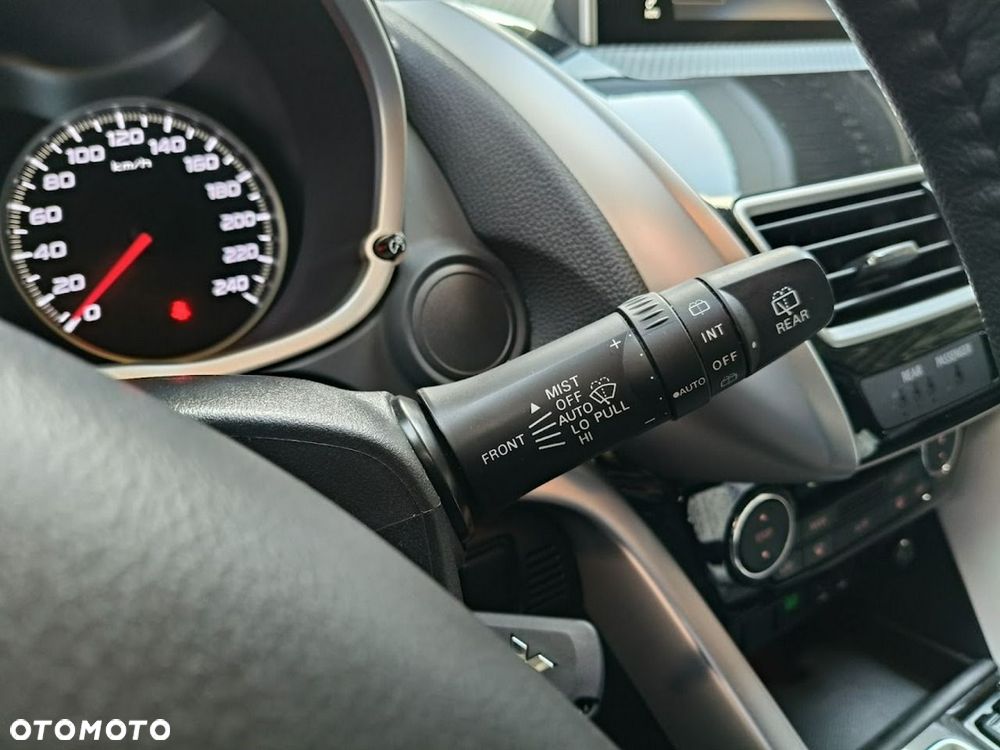 Mitsubishi Eclipse Cross - 22