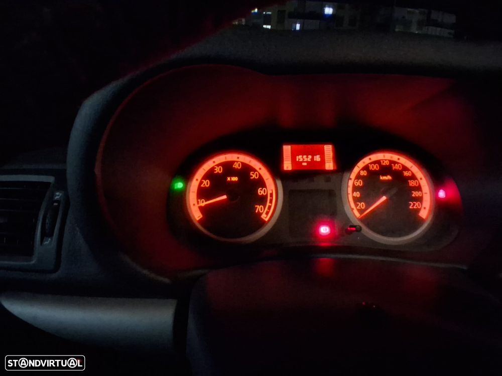 Renault Clio 1.2 16V Extreme - 4