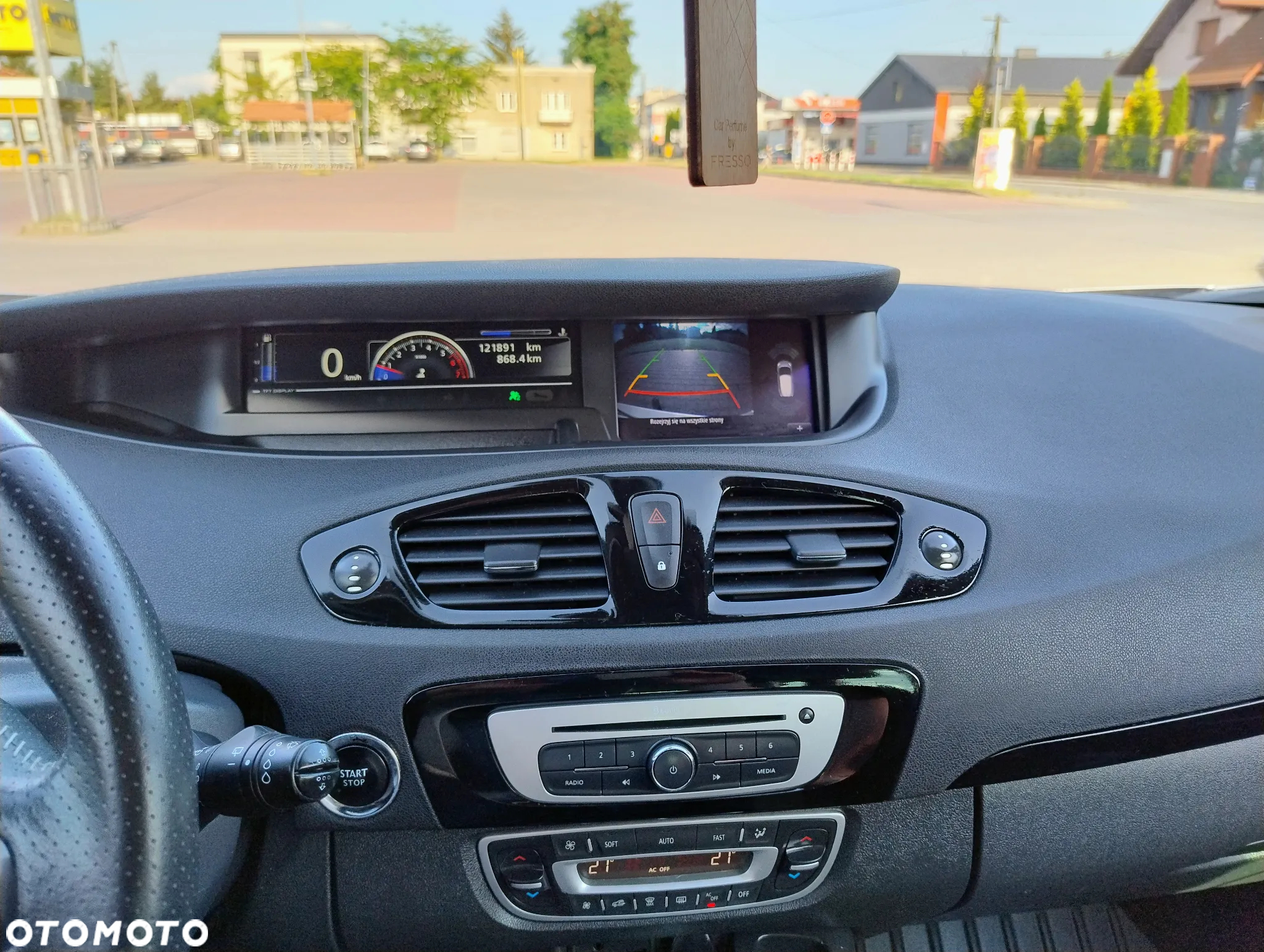 Renault Grand Scenic ENERGY TCe 130 BOSE EDITION - 11