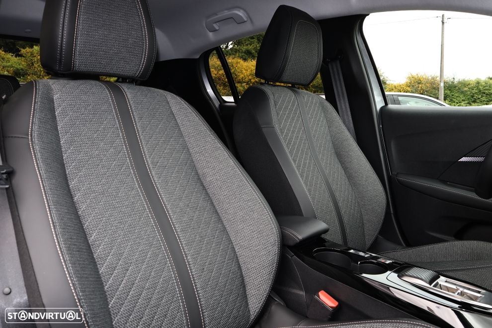 Peugeot e-208 51 kWh Allure - 13