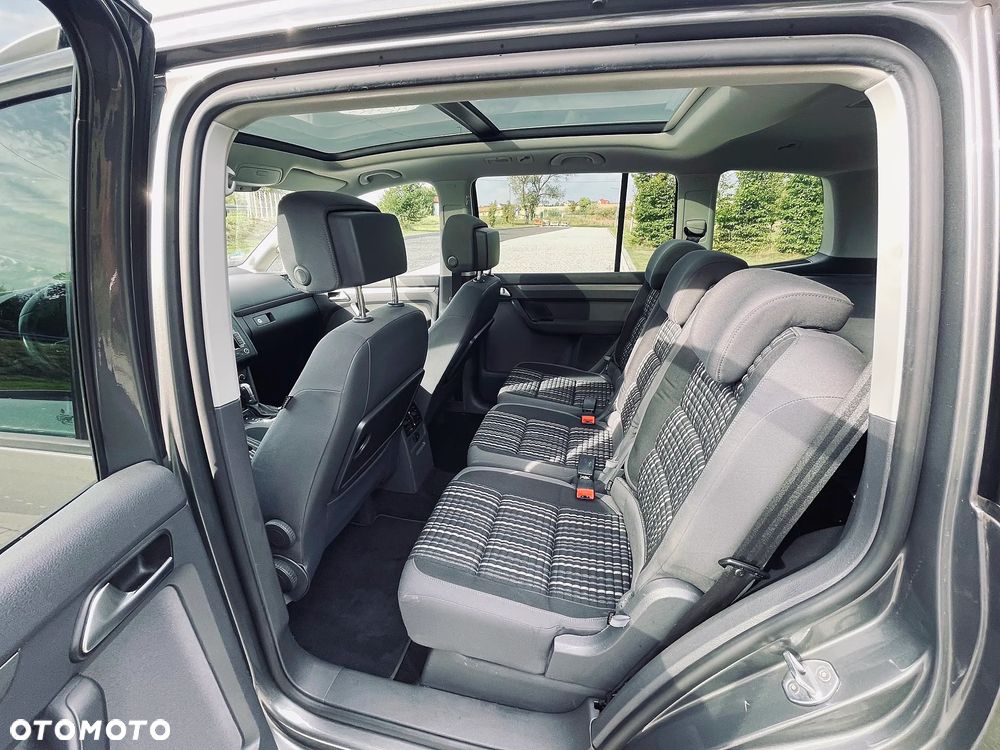 Volkswagen Touran 1.4 TSI DSG Cross - 19