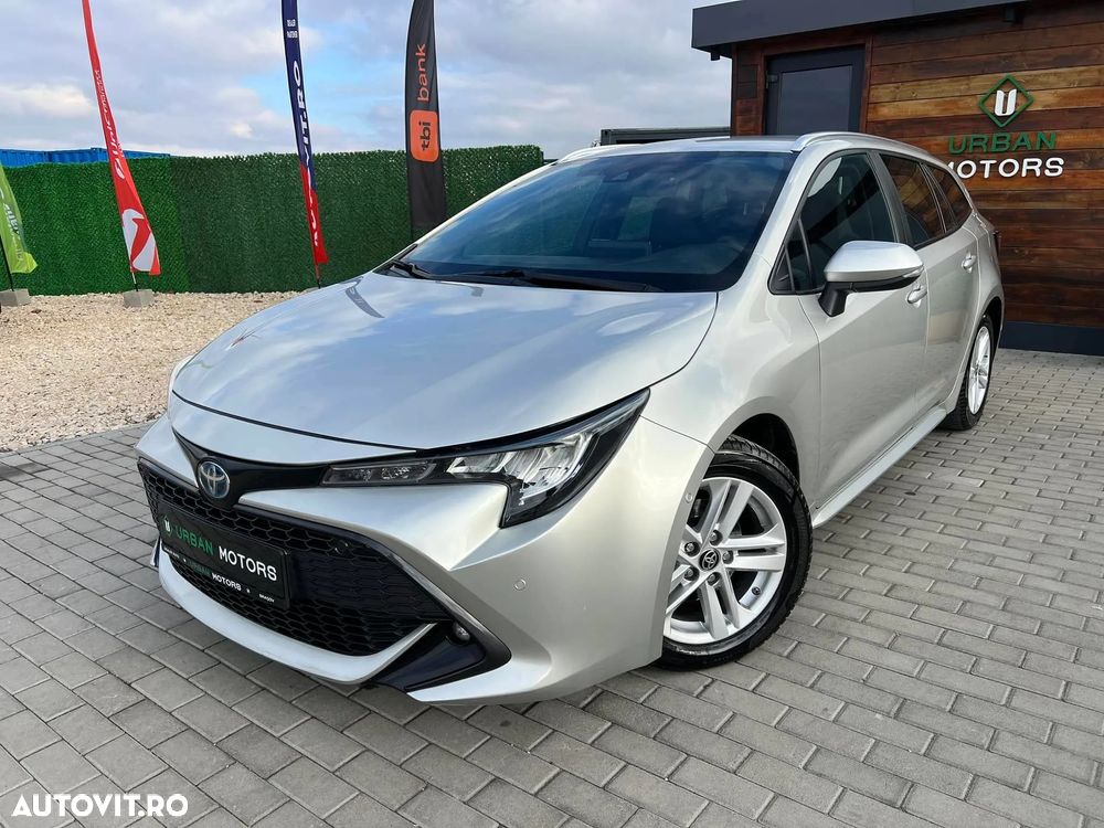 Toyota Corolla 1.8 Hybrid Touring Sports Business Edition - 1