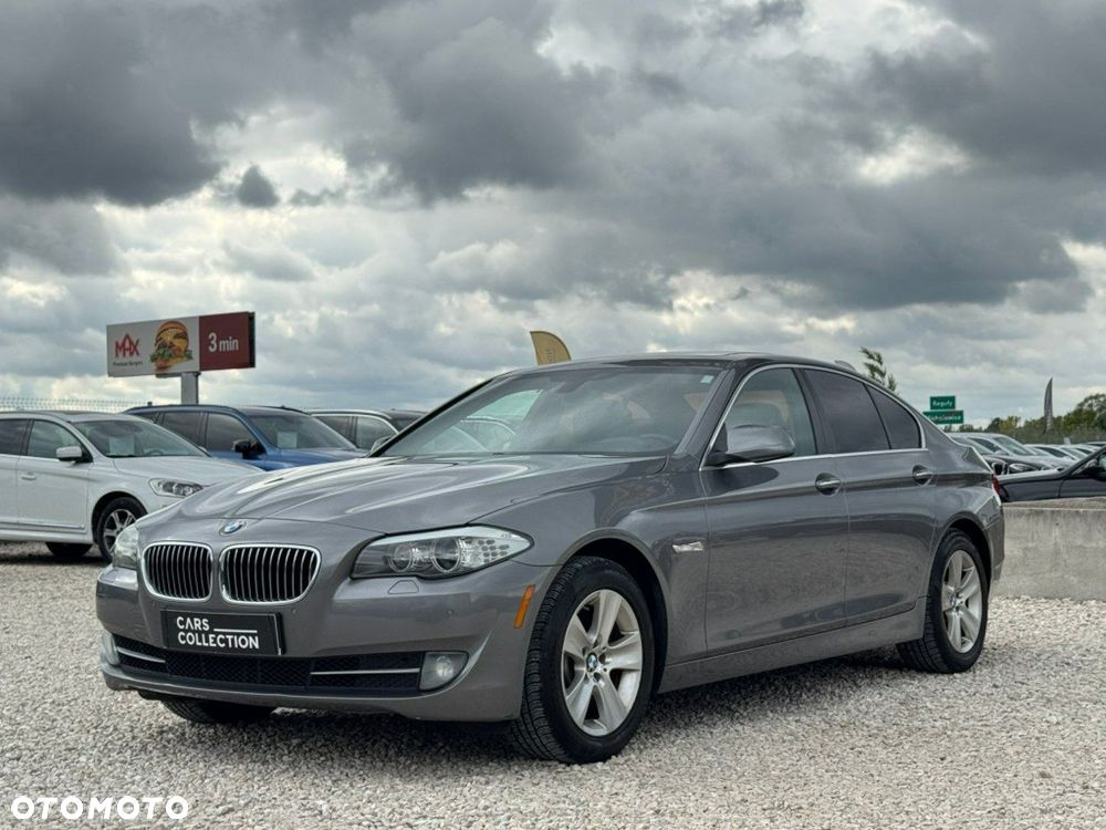BMW Seria 5 528i xDrive Luxury Line - 8